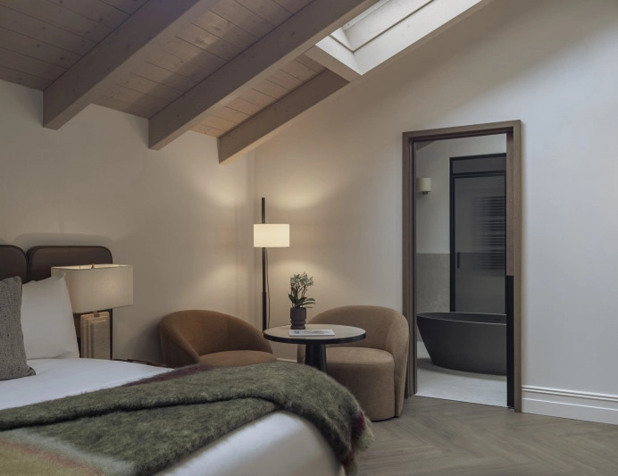 0001-Junior-Suite-Attic-Palacio-de-los-Angeles.jpg